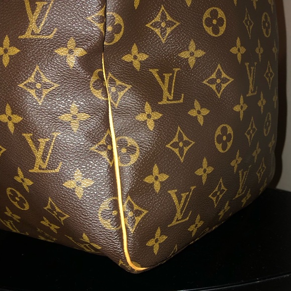 Louis Vuitton Vintage Monogram Keepall 55 Bag;Date Code-0968 w/COA/Lock & Key - Picture 10 of 17